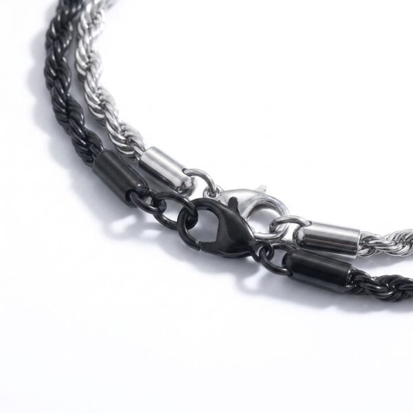 10b92b9e-685a-45fb-9358-0d1f981f981f PULSERA TRENZADA NEGRA