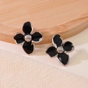 ARETES FLOR NEGRA