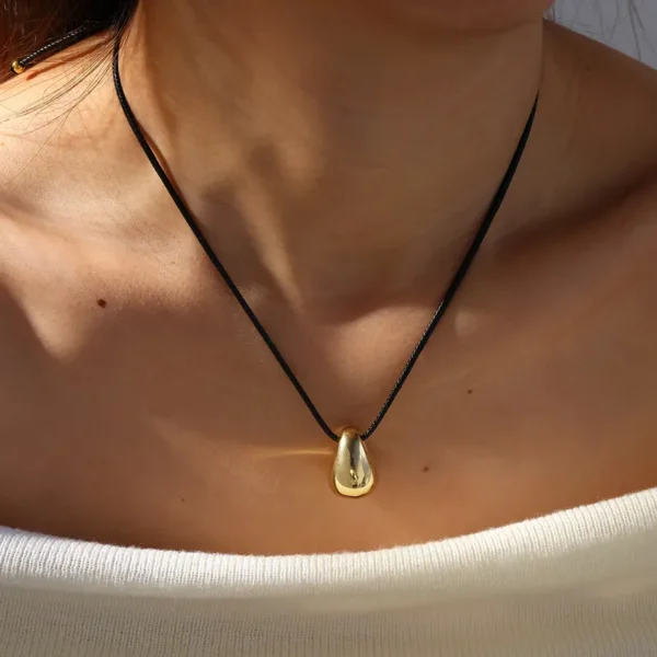 Acero-Inoxidable-304-Geom-trico-Recubrimiento-PVD-Sin-Piedras-Cuerda-Extensible-Ajustable-Oro-Collar-1 COLLAR GOTA DE LUZ