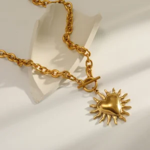 COLLAR CORAZÓN RADIANTE