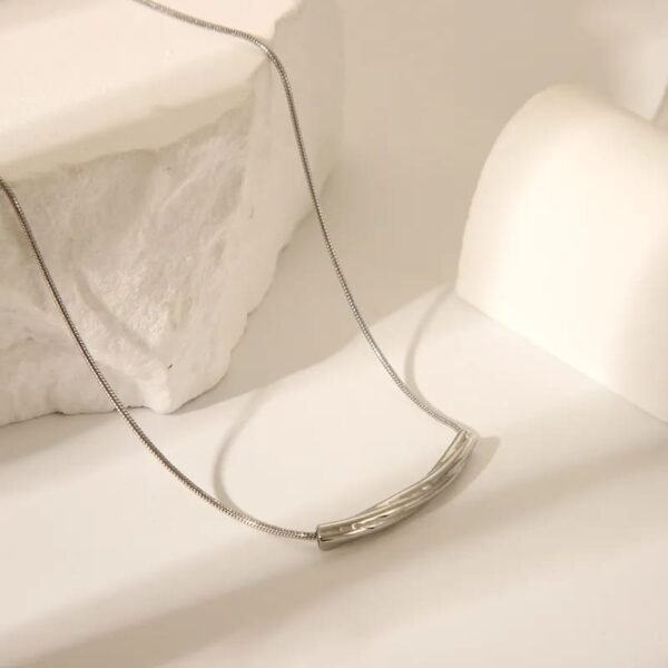 COLLAR HORIZONTE.